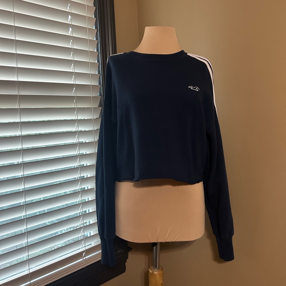 Hollister Dark Blue Cropped Pullover with White Accents